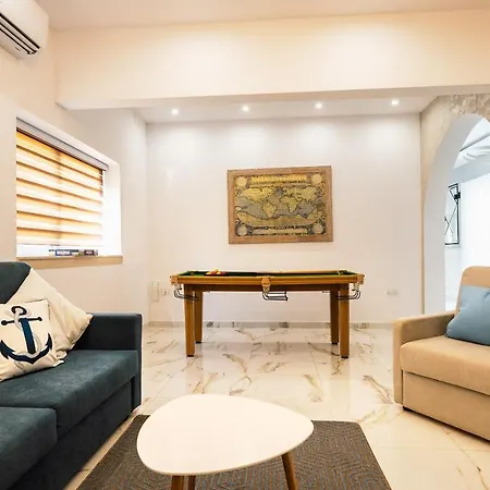 Stunning With A Heated Jacuzzi Villa St. Paul's Bay