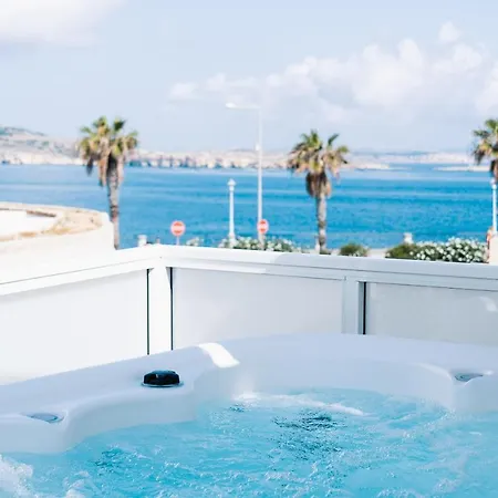 Stunning With A Heated Jacuzzi Villa St. Paul's Bay