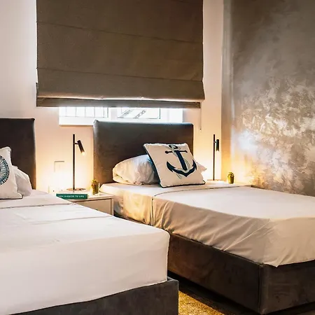 Stunning With A Heated Jacuzzi *