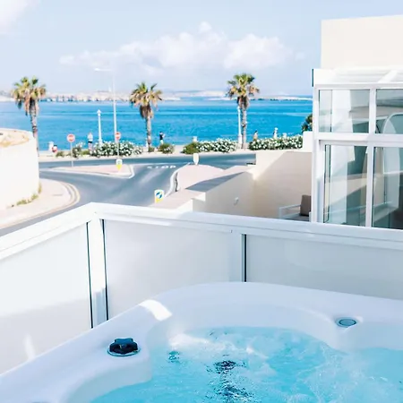 Villa Stunning 4br With Heated Jacuzzi In