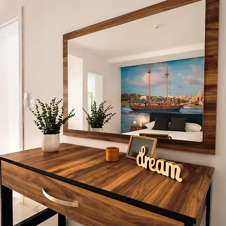 Stunning With A Heated Jacuzzi Villa *