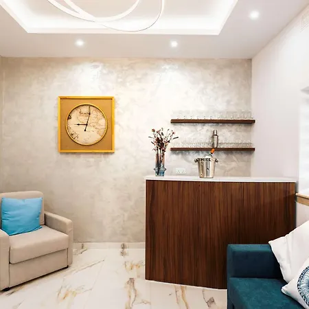 Stunning 4br With Heated Jacuzzi In Villa St. Paul's Bay
