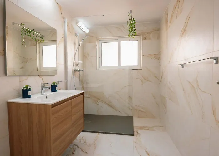 Willa Stunning With A Heated Jacuzzi St Paul's Bay