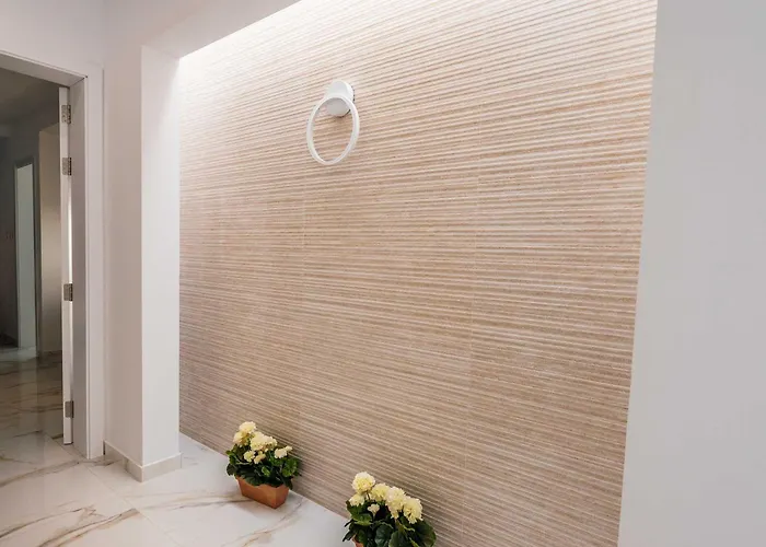 Stunning With A Heated Jacuzzi St Paul's Bay