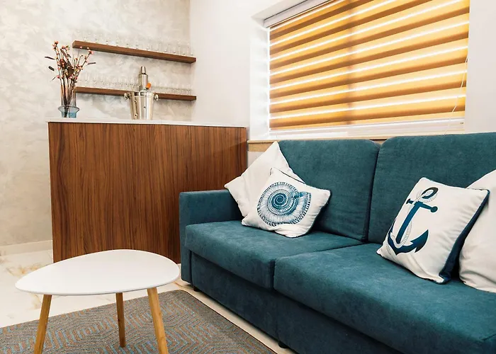 Vila Stunning With A Heated Jacuzzi *