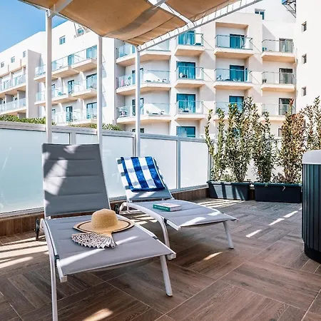 Stunning With A Heated Jacuzzi Villa San Pawl il-Baħar